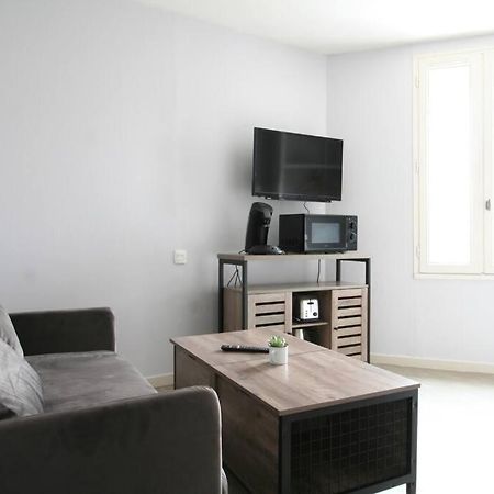 Apartamento Le Petit Voyageur Angulema Exterior foto